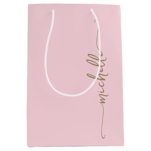 Stilvolle Gold Monogram Name Script Rosa Rosa Mittlere Geschenktüte (Vorderseite)