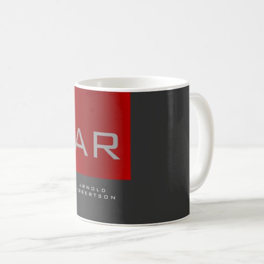 Stilvolle, grau-rote Trendy Monogram-Name Kaffeetasse (VorderseiteRechts)