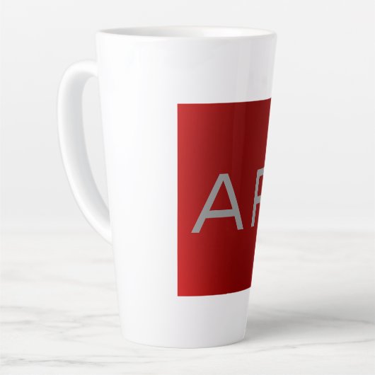 Stilvolle Gray Red Trendy Monogram Milchtasse (Linke Ecke)