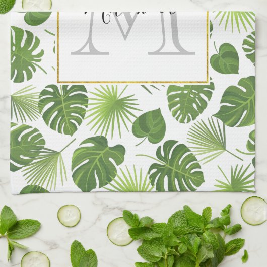 Stilvolle grüne tropische Blätter Muster Monogram Geschirrtuch (Gefaltet)
