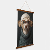 Stilvolle Hündin im gemütlichen Ambiente Wandteppich Mit Holzrahmen (Gewinkelt)