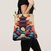 Stilvolle japanische Pagode: Kulturelle Print unte Tasche (Von Nahem)