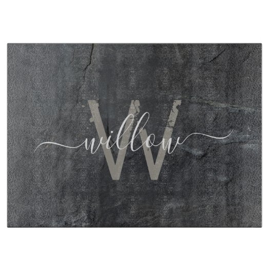 Stilvolle Karkohle Gray Stone Script Monogram Schneidebrett (Vorderseite)