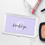 Stilvolle Lavender Schwarz-weiß Monogram Visitenkarten Dose<br><div class="desc">Dieses trendige,  moderne Visitenkarten-Gehäuse verfügt über ein Monogramm und einen Vornamen in Schwarz-Weiß-Schrift auf einem stilvollen Lavendelhintergrund.</div>