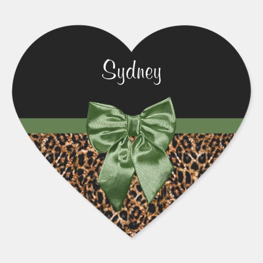 Stilvolle Leopard Print Elegant Green Bow und Name Herz-Aufkleber (Vorderseite)