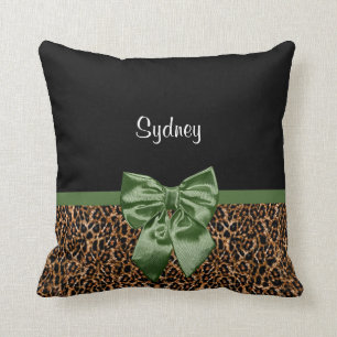 Stilvolle Leopard Print Elegant Green Bow und Name Kissen