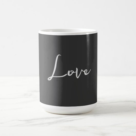 Stilvolle Liebe-Hochzeit mit grauem Hintergrund Kaffeetasse (Mittel)