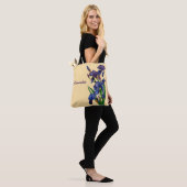 Stilvolle Lila Iris Wasserfarben Tasche (Am Model)