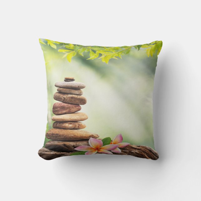 Stilvolle Lotus Blume Landschaft, Zen Stones Kissen (Vorderseite)
