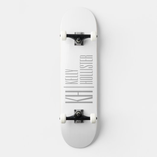 Stilvolle Minimal- und moderne Gray-Initials & Nam Skateboard (Vorderseite)