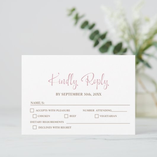Stilvolle Minimalistische Hochzeit RSVP Karte (Stehend Vorderseite)