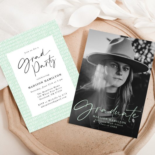 Stilvolle Mint Green Script Foto Graduation Party Einladung