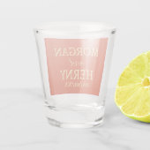 STILVOLLE MODERNE INDIVIDUELLE NAME HOCHZEIT SCHNAPSGLAS (Rückseite)