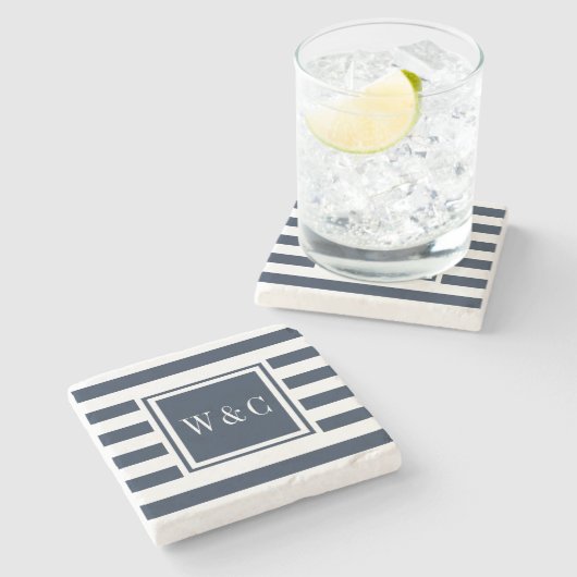 Stilvolle Monogram Initials Navy Blue White Stripe Steinuntersetzer (Seitenansicht)