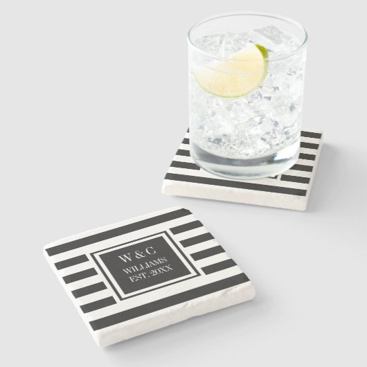 Stilvolle Monogram Schwarz-weiß Stripe Steinuntersetzer (Seitenansicht)