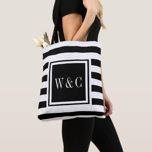 Stilvolle Monogram Schwarz-weiß Stripe Tasche (Von Nahem)