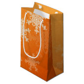 Stilvolle Orange Snowflakes Modernes Weihnachtsmus Kleine Geschenktüte (Vorderseite Schrägansicht)