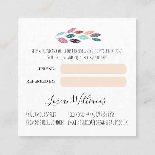 Stilvolle Pastel Leafy Hair Stylist Floral Wreath Terminkarte (Rückseite)