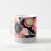 Stilvolle Peonies und Polka Punkte mit Monogramm Kaffeetasse (Vorderseite Links)