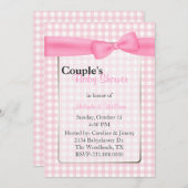 Stilvolle Pink Checkered Couple's Baby Dusche Einladung (Vorne/Hinten)