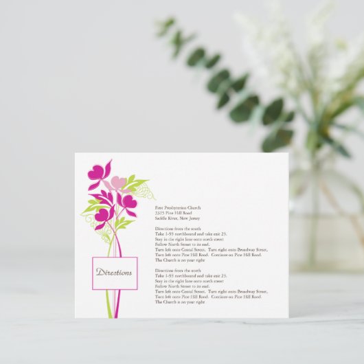 Stilvolle Pink & Green Bouquet Direction Card Begleitkarte (Stehend Vorderseite)