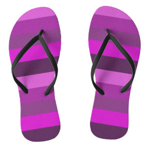 Stilvolle rosa und violette Streifenmuster Badesandalen