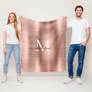Stilvolle Rose Gold Monogram Script Brushed Metal Fleecedecke