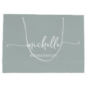 Stilvolle Sage Green Chic Gold Monogram Script Große Geschenktüte (Rückseite)