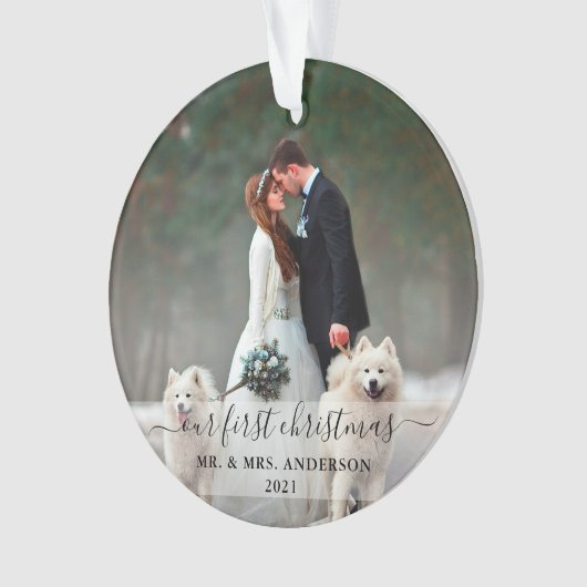 Stilvolle Schrift Unsere erste Weihnachtsfeier des Ornament (Vorderseite)