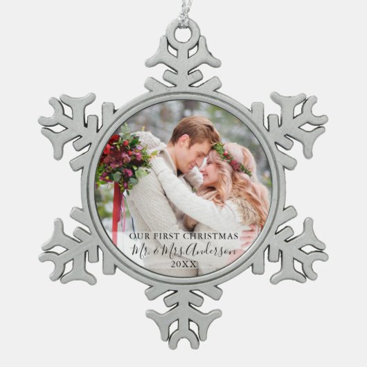 Stilvolle Schrift Unsere ersten Weihnachtsnamen fü Schneeflocken Zinn-Ornament (Vorderseite)