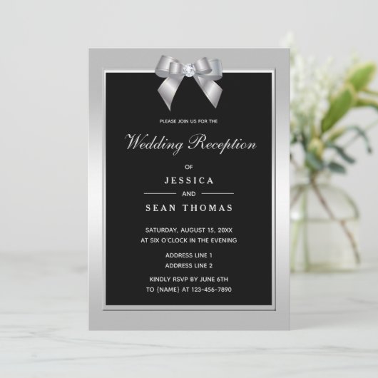 Stilvolle Silver Gem Bow & Black Wedding Reception Einladung (Stehend Vorderseite)