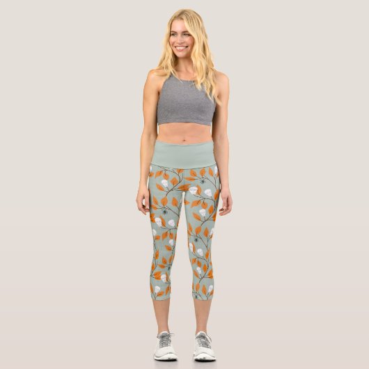 Stilvolle Steampunkschädel und Spinnen, die Reben Capri Leggings (Vorderseite)
