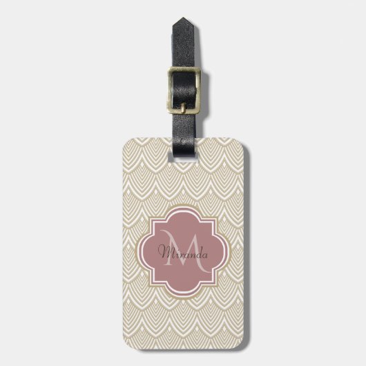 Stilvolle Tan Arched Scallops Mauve Monogram Name Gepäckanhänger (Vorderseite vertikal)