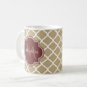Stilvolle Tan Quatrefolie Burgundy Monogram und Na Kaffeetasse (Vorderseite Links)