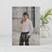 Stilvolle Type Foto Graduation Party Einladung (Stehend Vorderseite)