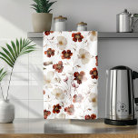 Stilvolle Wasserfarbenflora Geschirrtuch<br><div class="desc">Fügen Sie Ihrer Küche eine Touch Eleganz hinzu mit diesem stilvollen Aquarelltuch in Bordeaux. Das wunderschöne Blumendesign, zart mit Aquarellfarben bemalt, verleiht Ihrem Speisesaal einen raffinierten Charme. Dieses Küchentuch ist perfekt zum Trocknen von Geschirr, zum Abwischen von Tischen oder einfach nur zum Hinzufügen eines dekorativen Flairs geeignet. Es ist ein...</div>
