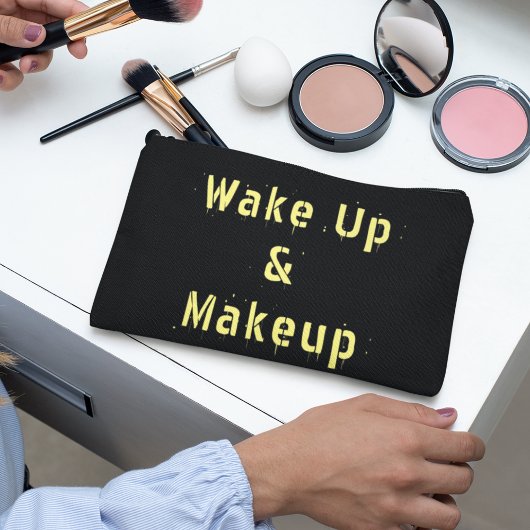 Stilvolle Weck-Up & Makeup Quote l Feminine Trendy Zubehörtasche
