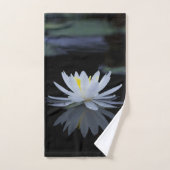 Stilvolle Weiße Lotus Blume Landschaft, Zen Badhandtuch Set (Handtuch)