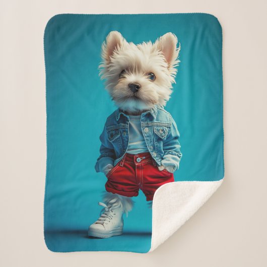 Stilvolle Westie Pup in Denim und Sneakers Sherpadecke (Vorderseite)