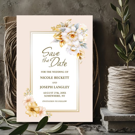 Stilvolle White Gold Floral Wedding Save the Date