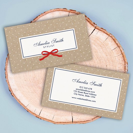 Stilvolle White Polka Dot und Red Ribbon Kraft Visitenkarte