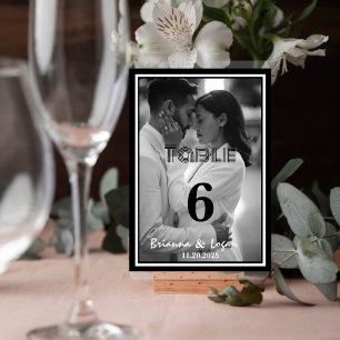 Stilvolle zeitgenössische Schwarz-Weiß-Hochzeit Tischnummer