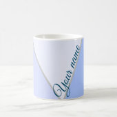 Stilvoller blauer monochromer Individuelle Name Kaffeetasse (Mittel)