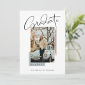 Stilvoller Foto-Abschluss für Graduate Script Over Einladung (Stehend Vorderseite)