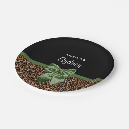 Stilvoller Leopard-Druck-eleganter grüner Pappteller (Schrägansicht)