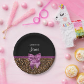 Stilvoller Leopard-Druck-eleganter lila Bogen und Pappteller (Party)