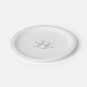 Stilvoller moderner Name und Monogramm Pappteller (Schrägansicht)