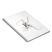 Stilvoller Name mit Kalligraphie Monogram auf Weiß Notizblock (Rechte Seite)