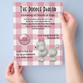 Stilvoller Pink & White Dog Care Flyer (Hand)