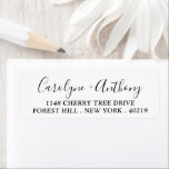 Stilvoller Script-Individuelle Name und -Adresse<br><div class="desc">Stilvolle Script Individuelle Name & Address Rücksendeadressen-Aufkleber.</div>